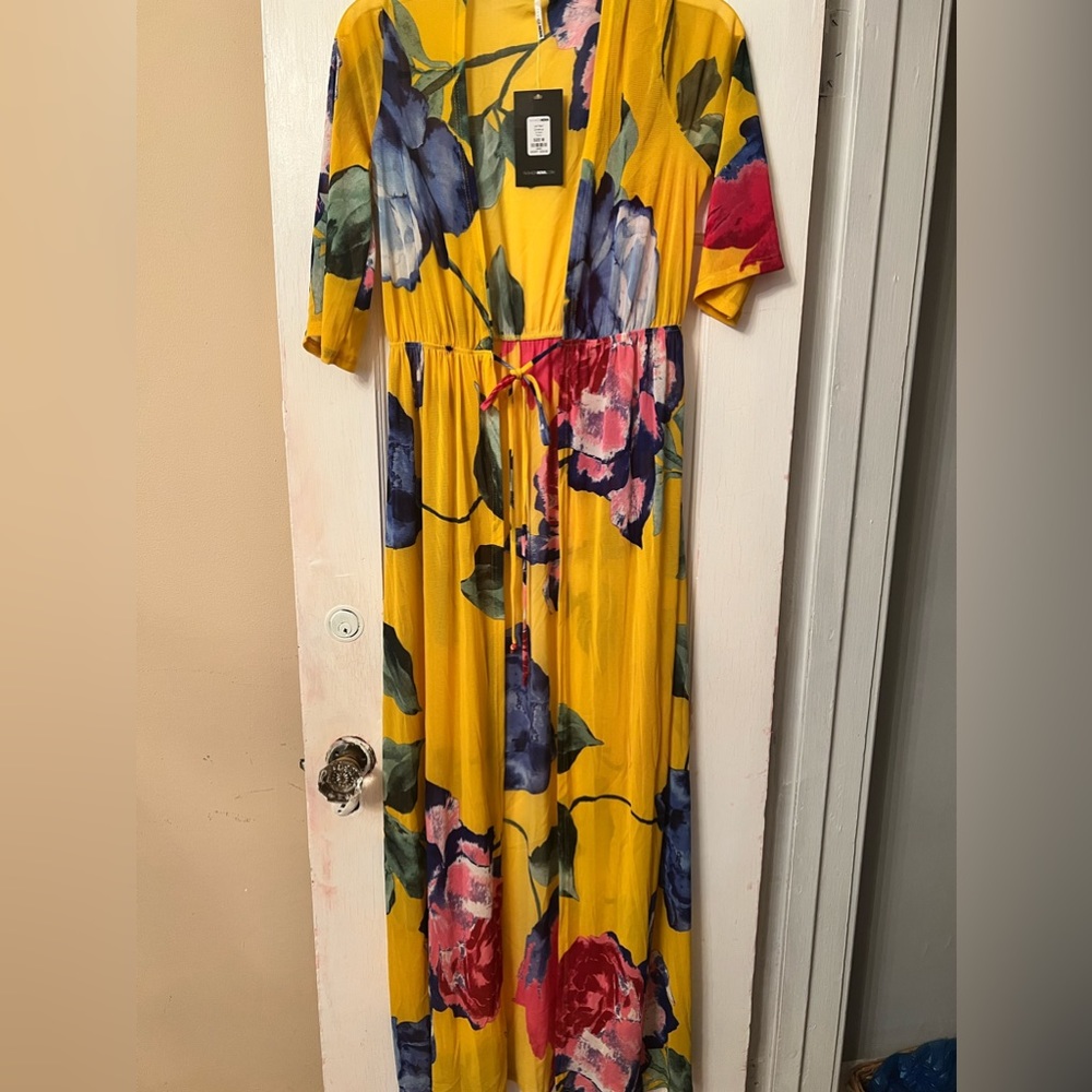 Le Fleur Coverup
